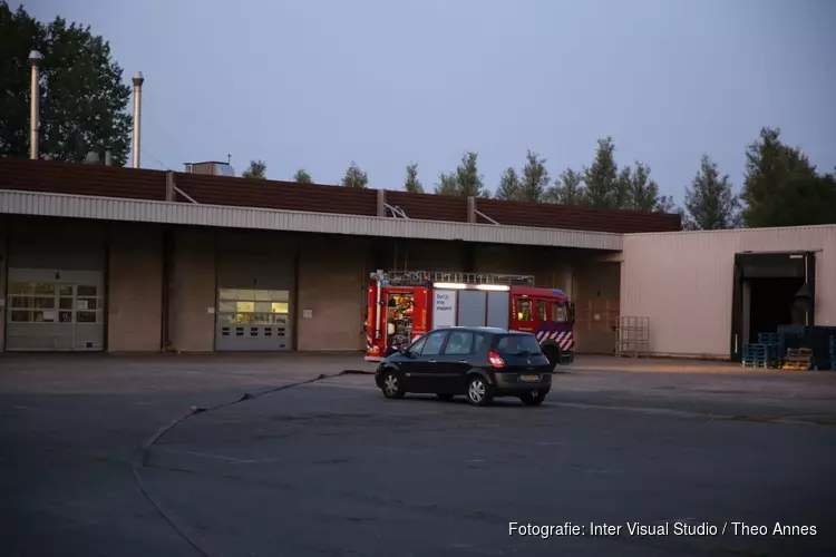 Brand bij dierenvoedingbedrijf Opmeer