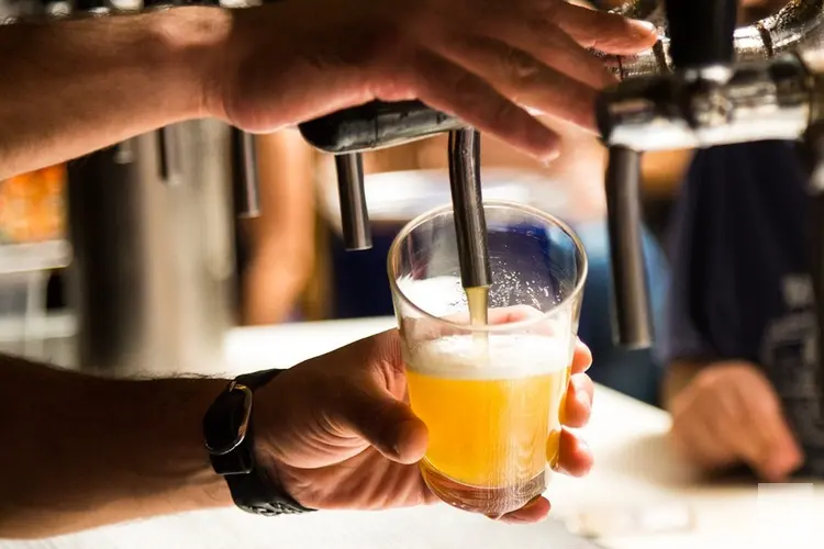 Alcoholgebruik onder jongvolwassenen in Noord-Holland Noord neemt af