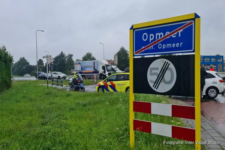 Scootmobiel aangereden in Opmeer